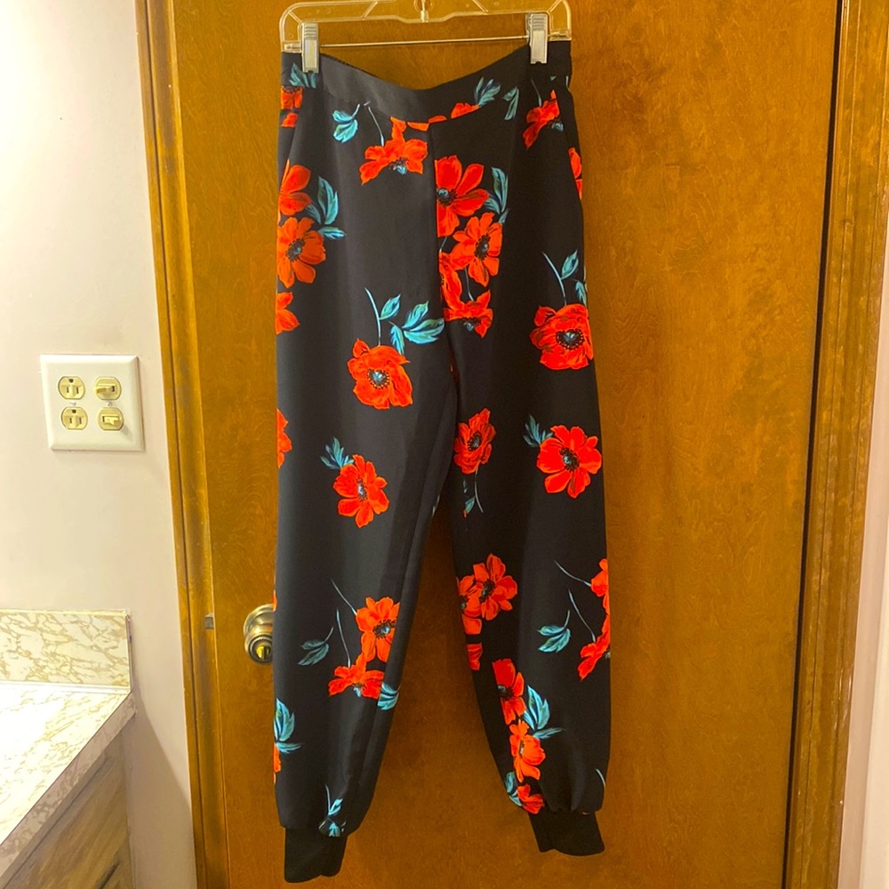 Bold floral print dressy jogger